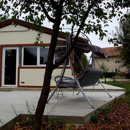 Vila Phoenix Calimanesti Luaran gambar