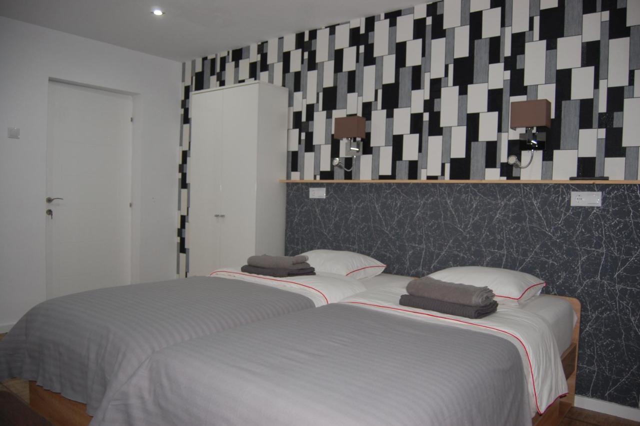 Vila Phoenix Calimanesti Luaran gambar